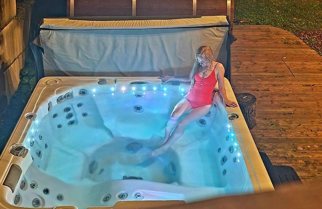 Le Naturo Sauna et Spa 🧖‍♀️ EV charger🔋🚘