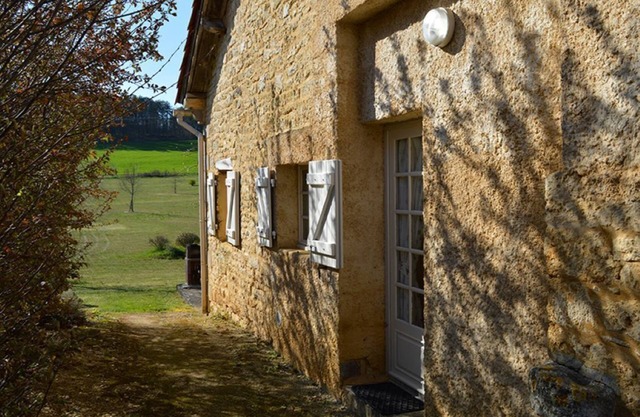 LE PECHER Charming cottage with Golf