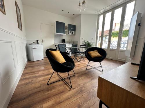 Le Petit Albert - hyper central design studio