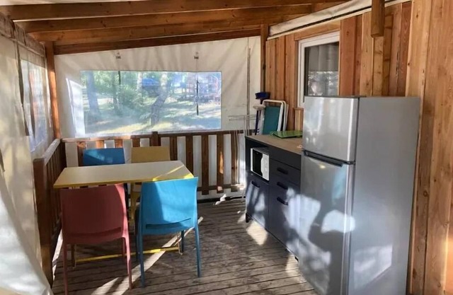 Le Petit Liou Sites & Paysages * - Insolite Premium comfort mobile lodge with toilets for 4 people