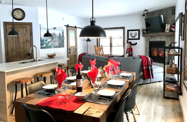 Le Plateau 204-1 Ski-in Ski-out n(Condo completely rebuilt)