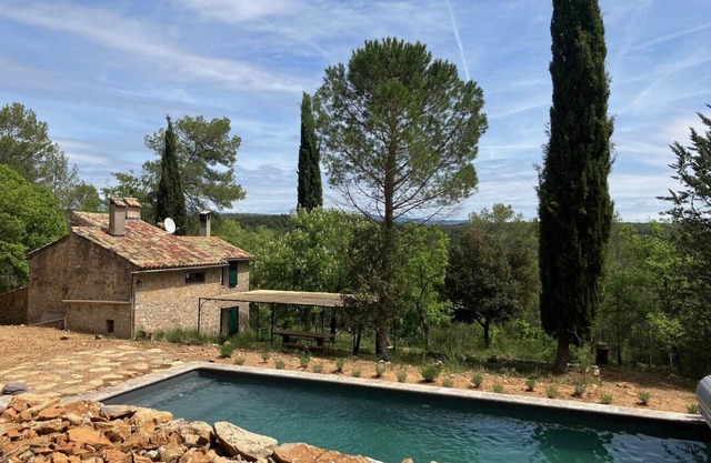 Le Poucet Oriental : house for 6, combining charm, nature and heated pool
