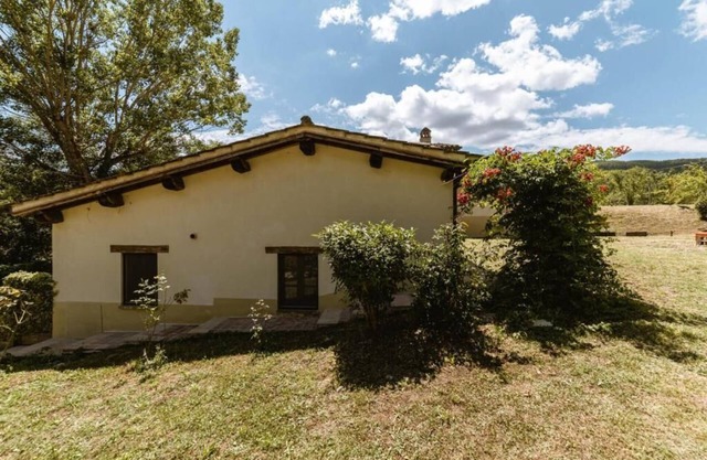 Le Radici - La Cantina - Relax in Umbria, the heart of Italyn
