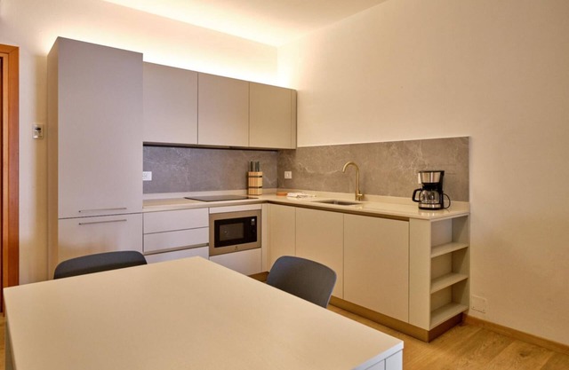 Le Rasole CLASSIC, with small patio, pool level