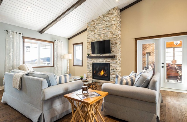 Le Rêve Tremblant - Mountain chalet with hot tub