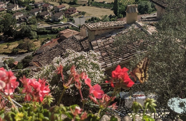 LE ROCCHE - Under the Castel, AMETISTA Apartment with SPA and Black River View