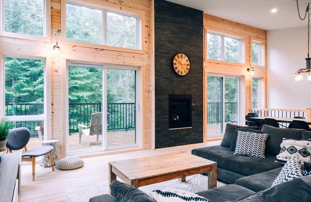 Le Scandinave - Nordic Chalet w/Spa