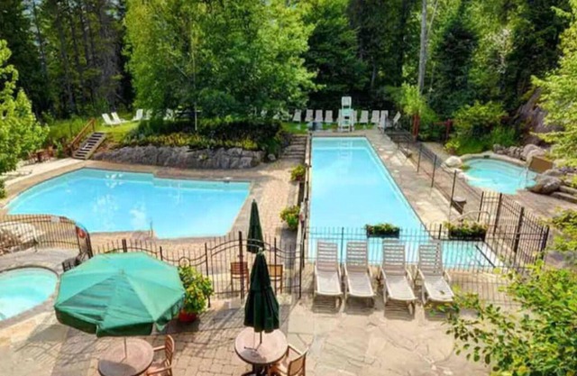 *Le Serein* Nice condo Tremblant Les-Eaux