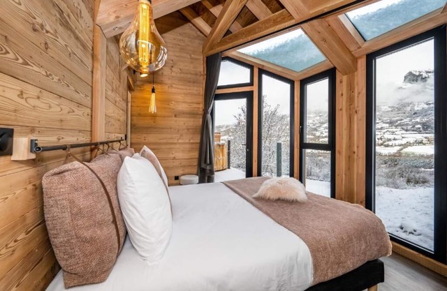 Le Sorbier Chalet 2 Chambres Pierres et Bois Avec Bain Nordique