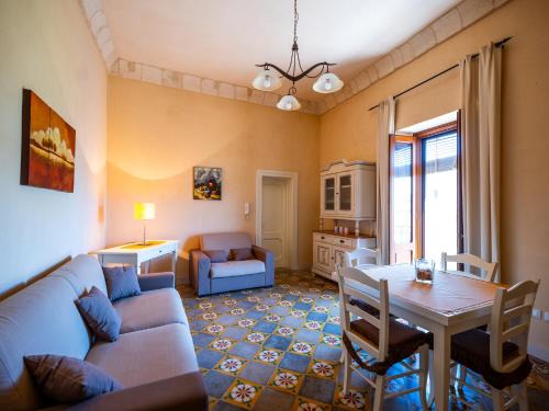 Le Tre Dimore Historic Homes
