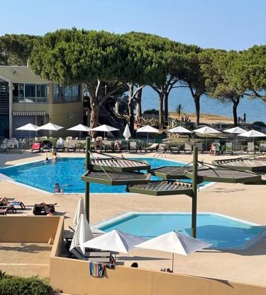 Le Village des Isles