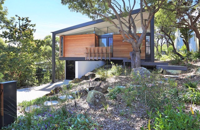 Leaf House - Walk to Beach & Sunshine Beach Village