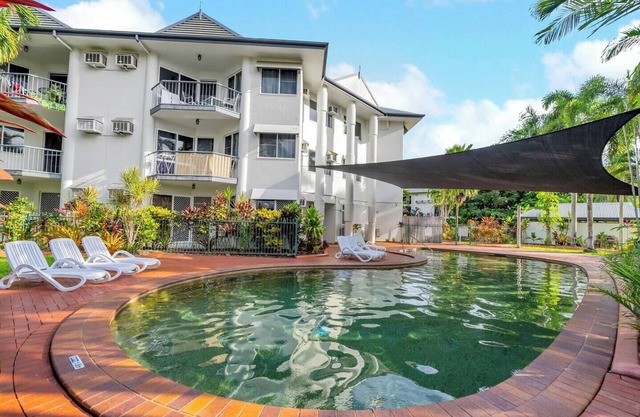 Leafy Solace A Contemporary Cairns City Hideaway