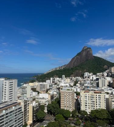 Leblon, melhor localização, colado com a praia, melhores restaurantes e metrô