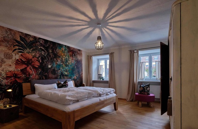 Ledererturm-Apartment (85 m2) mit gemütlicher Innenhofterrasse