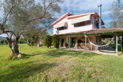 Lefkadas Bohemian Cottage