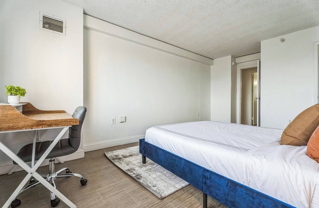 Legacy at Imperial Village 915 I 1 Bed 1 Bath
