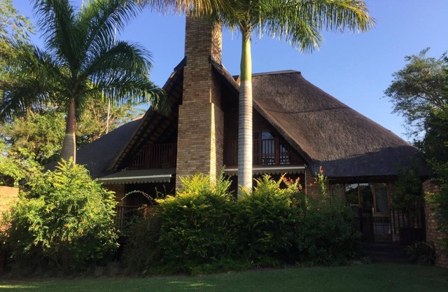 Legend Safaris - Kruger Park Lodge