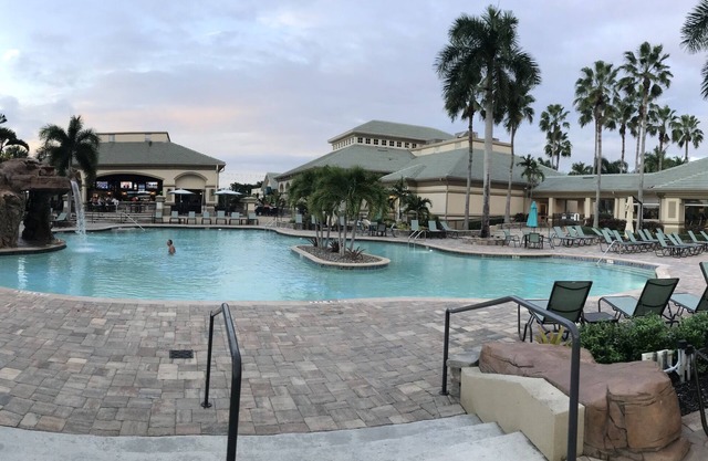 Legends Golf & Country Club Ft Myers Florida Resort style pool outdoor dining