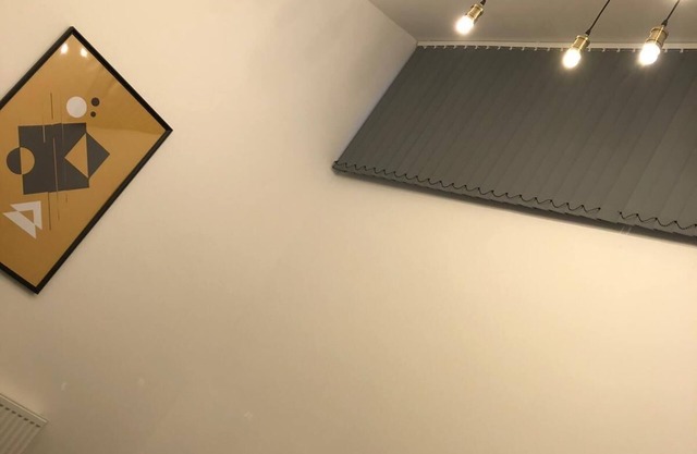 Leicester room for 3