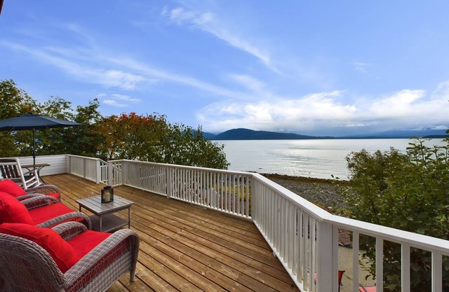 Lena Beach Retreat - Oceanfront Luxury