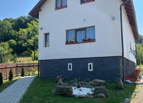 Lenilla Guesthouse