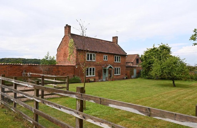 Leo's Holiday Cottage
