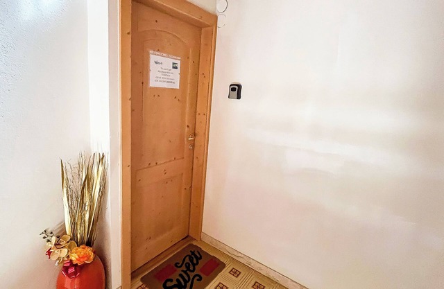 Leo's House