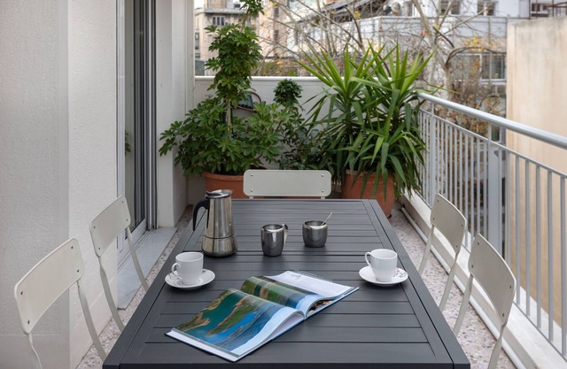 Leonidas Loft in the Heart of Athens by GHH