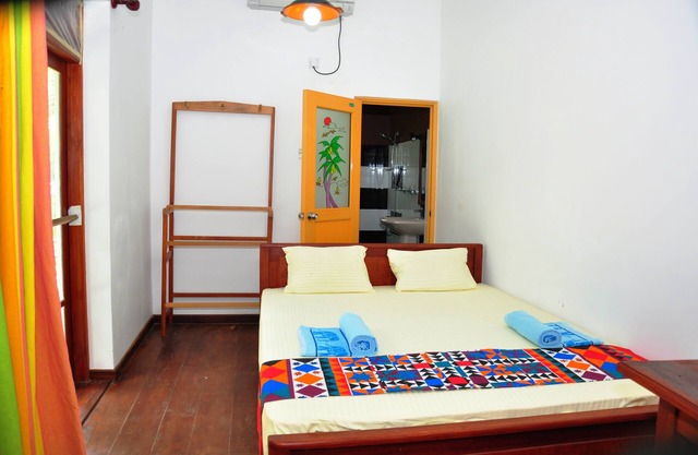 Leopard City Hostel - Stay near Yala National Park - Enjoy Safari