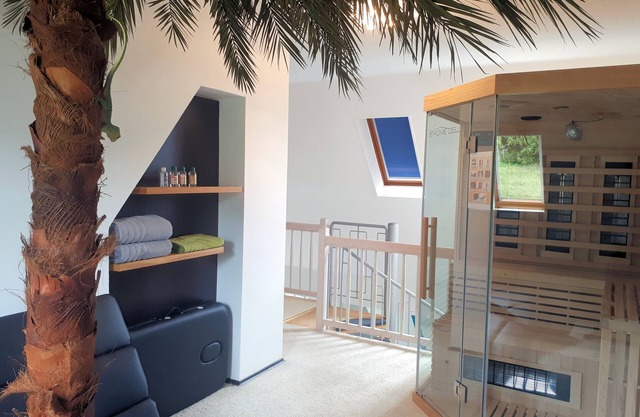 Lerchensteige vacation apartment - feel-good room on 80m², sauna, bar, 3D TV, Wii