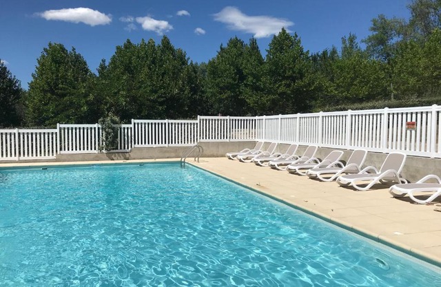 LES BASTIDES DE CHANTERAINE Bungalows, Lodges & Spa