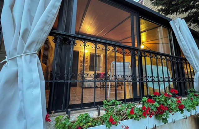 Les Bougainvilliers GuestHouse by Hansa