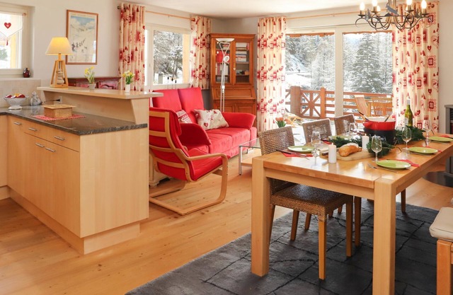 Les Combins apt. 23 by Interhome