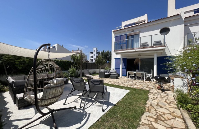 Les Dunes 43 - 60m from the beach, swimming pool and garden