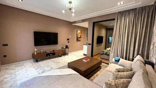 Les Joyeux Luxury Suites & Appart