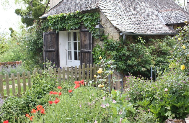 Les Terrasses de Labade, charming gîte between Lot and Aubrac, with swimming pool and spa