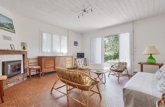 Less than 2km from the beach, house for 6