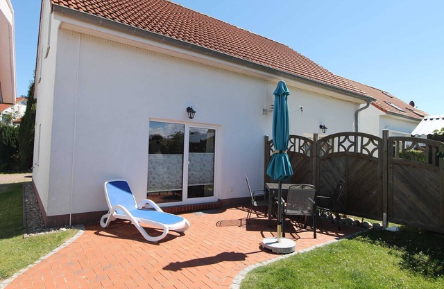 Leuchtturmstraße house 25, only 150 m from the Baltic Sea - Leuchtturmstraße