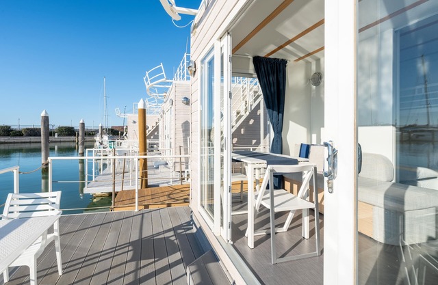 Levante 7 - Nomastay House Boats