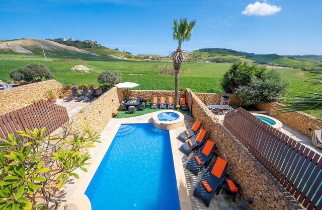 Levecca 2 Holiday Home