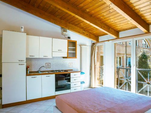 LHE Forli Living 68