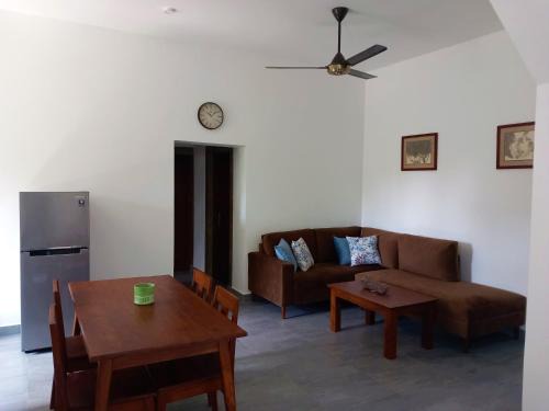 Li's Apartment