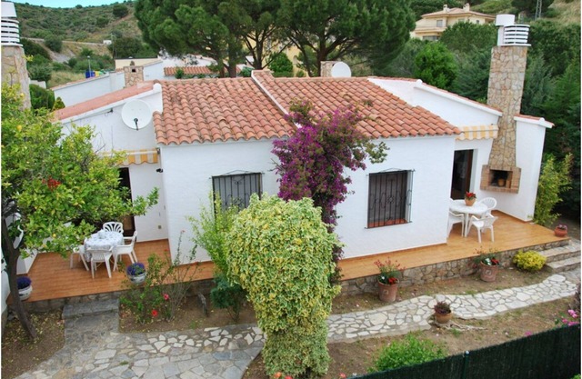 Lia B, Grifeu beach house - Garden