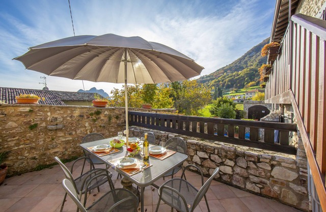 Liano Orchidea -Terrace & parking, Gargnano, Italy