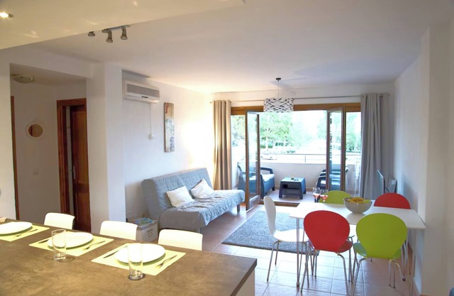 Licensed Beautiful large 2 Bed Apartment in Puerto Pollenca. 2 pools and balcony