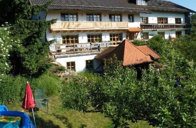 Liebevoll eingerichtete 2-Zimmer Ferienwohnung mit großen Südwest Balkon