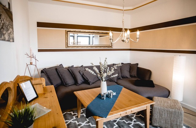 Light flooded apartment with beautiful bay front, quiet location on the outskirts