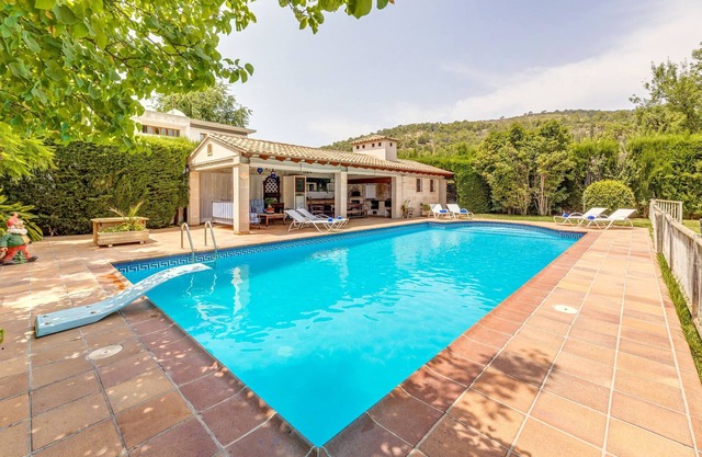 Light-flooded Villa "Tramontana" in Idyllic Location