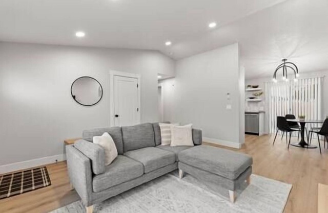 Light & Perfect NW Stay with Modern Amenities